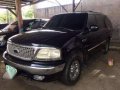 Ford Expedition XLT 4x4-8