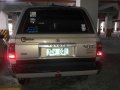 Toyota Hilux SR5 Dubai 4x4 MT Silver -6