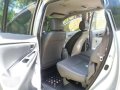 Toyota Innova 2.5J 2010 MT Silver For Sale-7