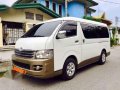 Toyota Hiace Super Grandia 2010 White AT -1