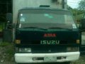 Isuzu Elf Close van-0