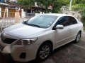 Toyota Corolla Altis 2013 White MT For Sale-3
