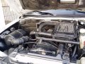 2004 Mitsubishi STRADA endeavor 4x4 pick up 04-2