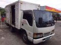 Isuzu 10Ft Aluminum Closed Van with Power Lifter for sale-2