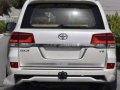 Toyota Land Cruiser LC200 GXR V8 AT 2017 good for sale-1