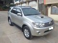 Toyota Fortuner V 4x4 AT 2009 Silver For Sale-0