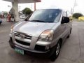 hyundai-starex 05mdl super fresh!-1