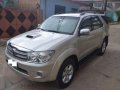 Toyota Fortuner V 4x4 AT 2009 Silver For Sale-1
