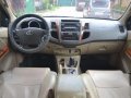 Toyota Fortuner V 4x4 AT 2009 Silver For Sale-8