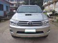 Toyota Fortuner V 4x4 AT 2009 Silver For Sale-2