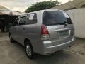 Toyota Innova E 2009-5