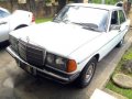 Mercedes Benz W-123 200 MT 1985 White -1