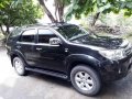 2011 toyota fortuner 4x2at-2