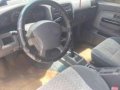 Nissan Frontier 2000 Red AT For Sale-6