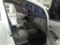 2010 Toyota Innova J MT White For Sale-8