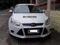 Ford Focus 2014 1.6 AT White For Sale-1