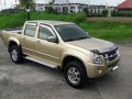 Isuzu Dmax Ls 3.0 2007 MT Golden For Sale-0