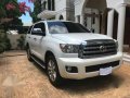 2011 Toyota Sequoia 5.7 V8 White AT For Sale-0