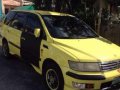 Mitsubishi Grandis 2004 Yellow AT For Sale-0