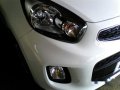 Kia Picanto 2016 White for sale-5