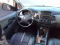 2010 Toyota Innova E MT fully loaded first owner-9