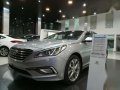 Hyundai Sonata with FREE Eon glx-1