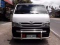 Toyota HiAce Commuter D4D 2008 MT White -1