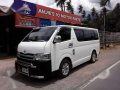 Toyota HiAce Commuter D4D 2008 MT White -2