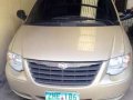 Chrysler Town And Country 2007 AT Golden -2