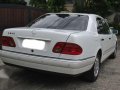 1999 Mercedes Benz E 240 Elegance AT White -3