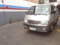 2004 hiace-0