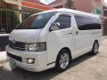 2010 Toyota Hiace Super Grandia Diesel - Automatic-1