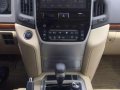 2017 Land Cruiser 200 Brand New Dubai Version-6