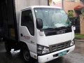 Isuzu elf 10footer alum van-4