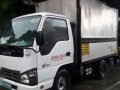 Isuzu elf 10 footer alum van-6