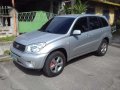 Toyota Rav 4 2005 Rav4 Manual 4X2 not 2004 crv 2003 adventure 2006-0