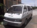 Nissan Vanette Grand Coach 1999 MT White -1