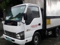 Isuzu elf 10footer alum van-1