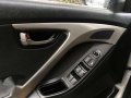 2012 Hyundai Elantra GL 1.6 CVVT MT Silver -9