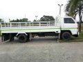 Isuzu elf 4hf1 wide 16 ft-3