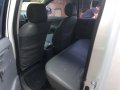 Toyota Hilux 2010 SUV white for sale -4