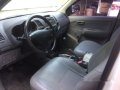 Toyota Hilux 2010 SUV white for sale -5