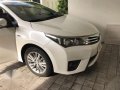Selling my Pearl White Corolla Altis 1.6-0