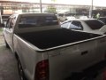 Toyota Hilux 2010 SUV white for sale -3