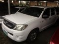 Toyota Hilux 2010 SUV white for sale -2