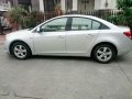 Chevrolet Cruze LS 2010 AT Silver For Sale-3