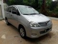 2011 Toyota innova J-0