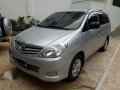 2011 Toyota innova J-1