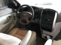 2006 Chrysler Town and Country AT Beige -6
