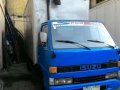 2005 dor isuzu elf nkr 14ft alum van 6wheeler eagle inline-4